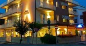 Hotel Jollino--mare-adriatico