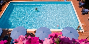 Hotel Leuc-Martinsicuro-mare-adriatico